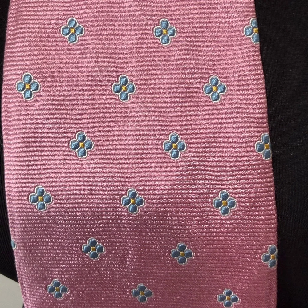 🔥SALE🔥Brooks Brothers/Kenneth Cole  Pink and Black Tie Collection